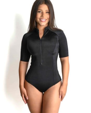 Vestido de baño enterizo manga media negro con cremallera y filtro solar